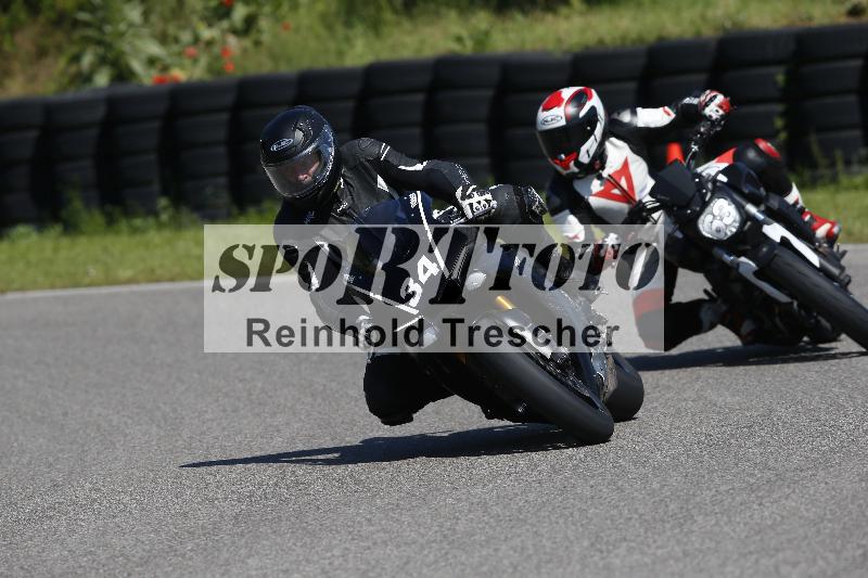 /Archiv-2024/29 12.06.2024 MOTO.CH Track Day ADR/Gruppe gelb/34